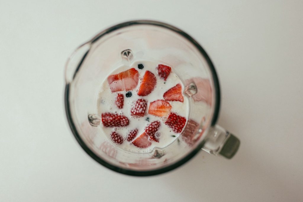 Best Non Dairy Milk For Smoothies: Healthy Plant-Based Guide